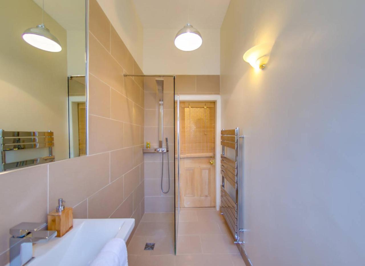 Joivy Spacious Apartment Next To The Meadows Edinburgh Exterior photo